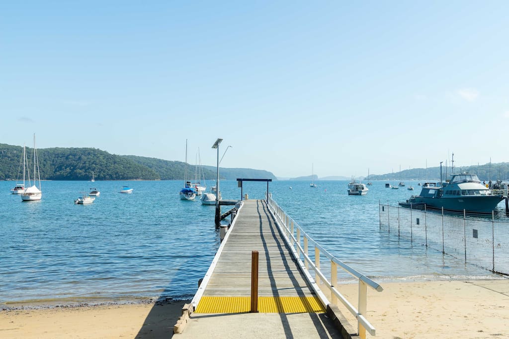 Taylor's Point Wharf a three minute walk away