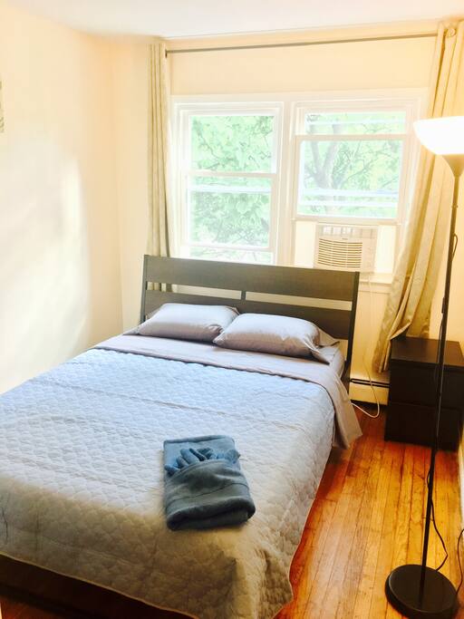 Queen Bed