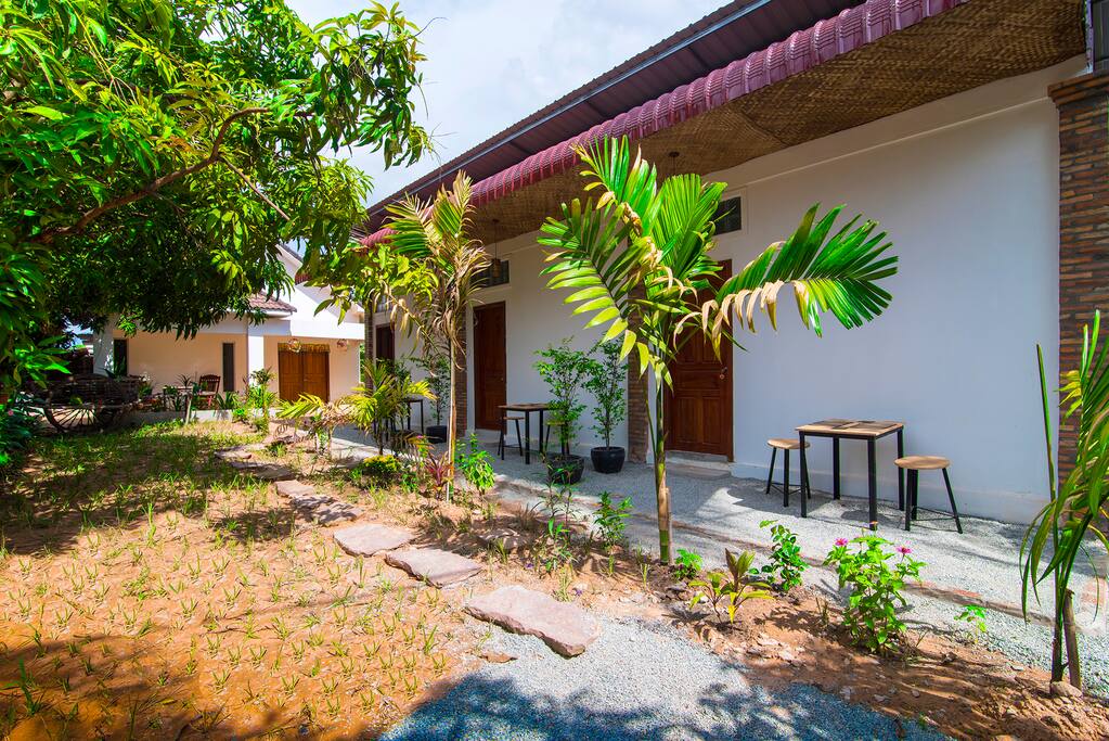 Garden & Terrace