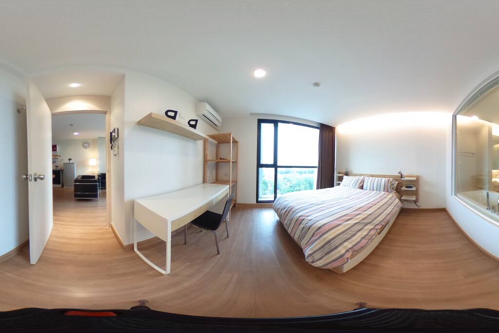 Bedroom in 360°
