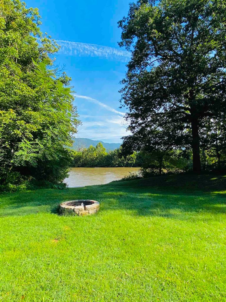 Top 12 PetFriendly Cabins In Luray, Virginia Updated 2024 Trip101