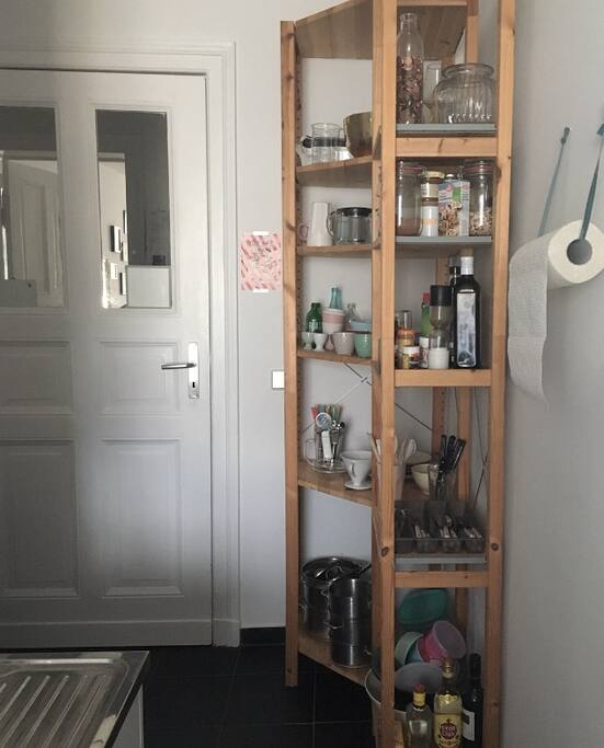 Kitchen with enough space to cook, bake and eat