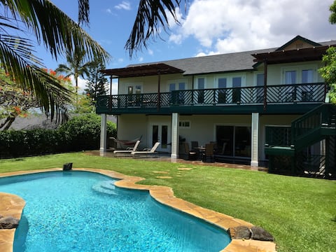 Big Family Home, Pool, Views, Yard, Lanai, Clean!