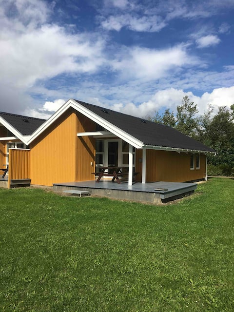 Holiday house for 6 with free water park access