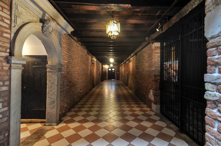 Ca’ Navagero 1-Riva degli Schiavoni gallery image 3