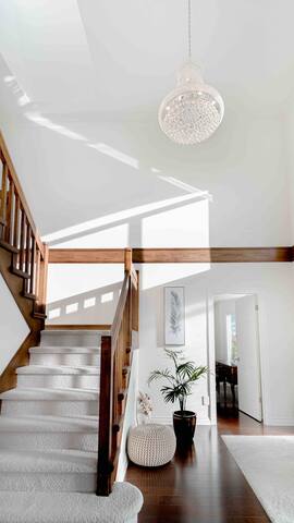 温哥华西区的豪华别墅，附有按摩浴缸钢琴，接近机场downtown gallery image 5