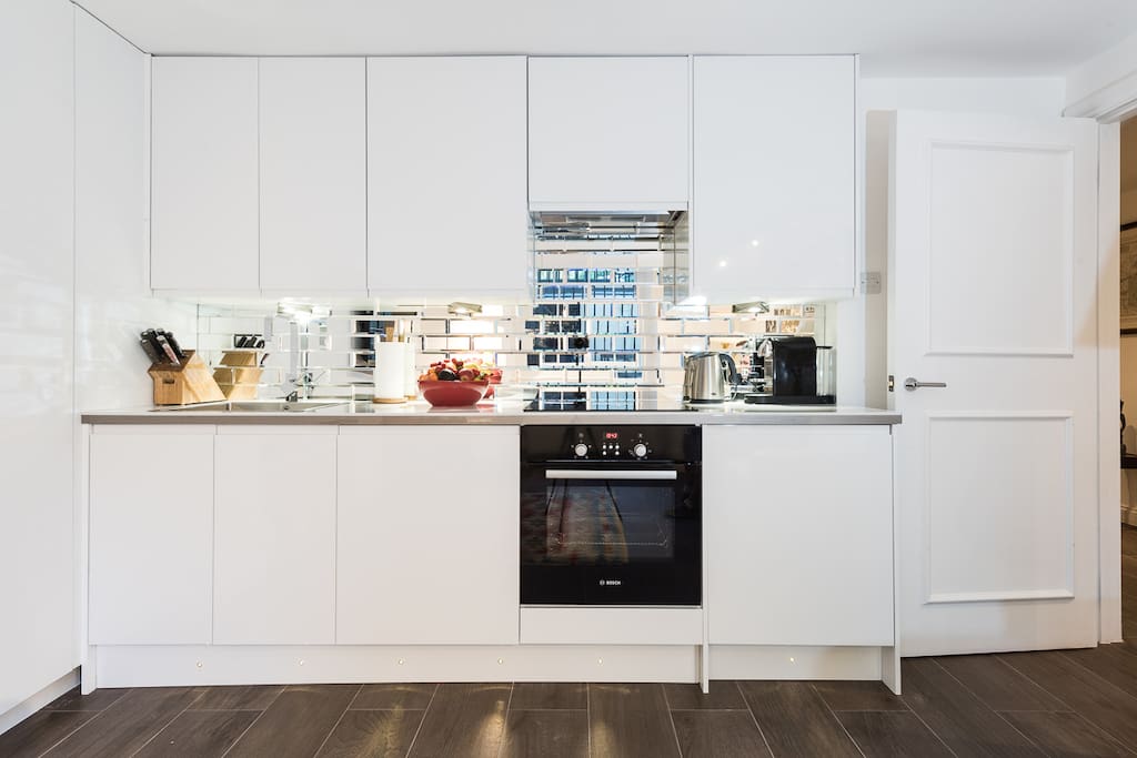 Brand new full kitchen
