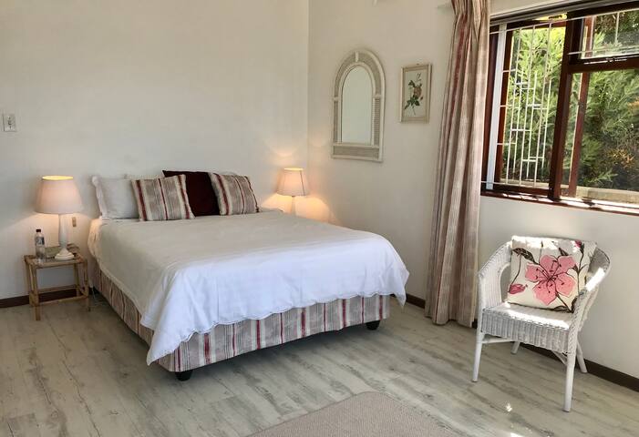 Fabulous Fish Hoek! Sea View Villa gallery image 5