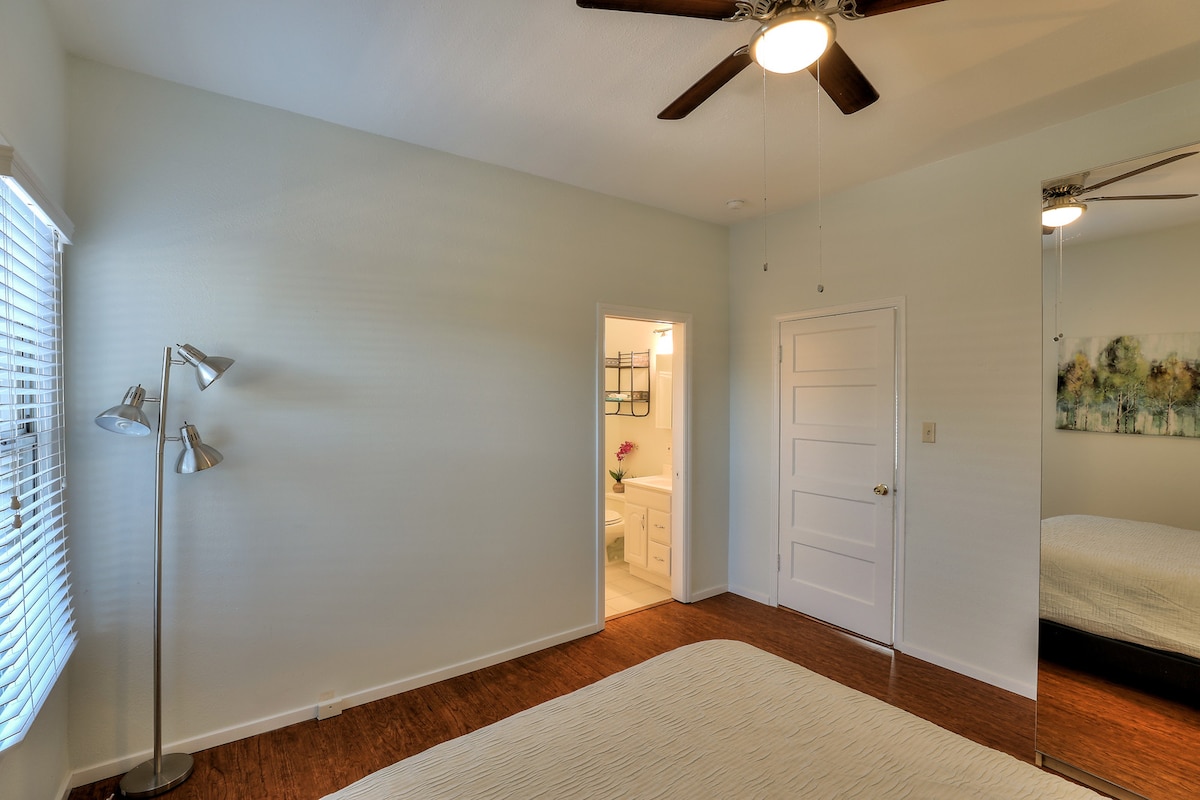 חדר שינה 2 עם חדר רחצה צמוד