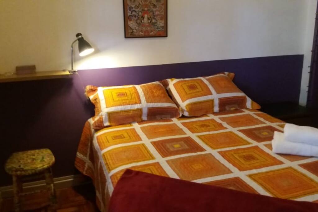 Roupa de cama e colcha novinhas em folha!