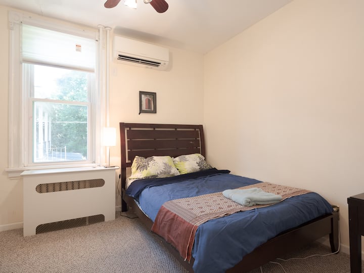 Spavaća soba 3 s ormarom 