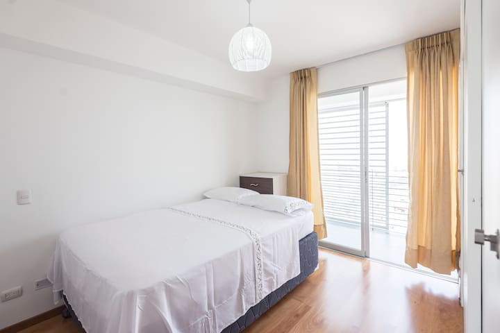 Between HistoricCenter and Miraflores