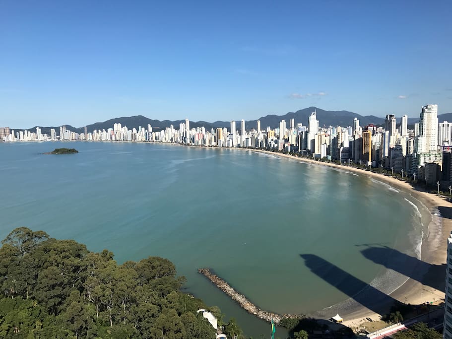 Vista praia de Balneário Camboriú - cobertura do edifício