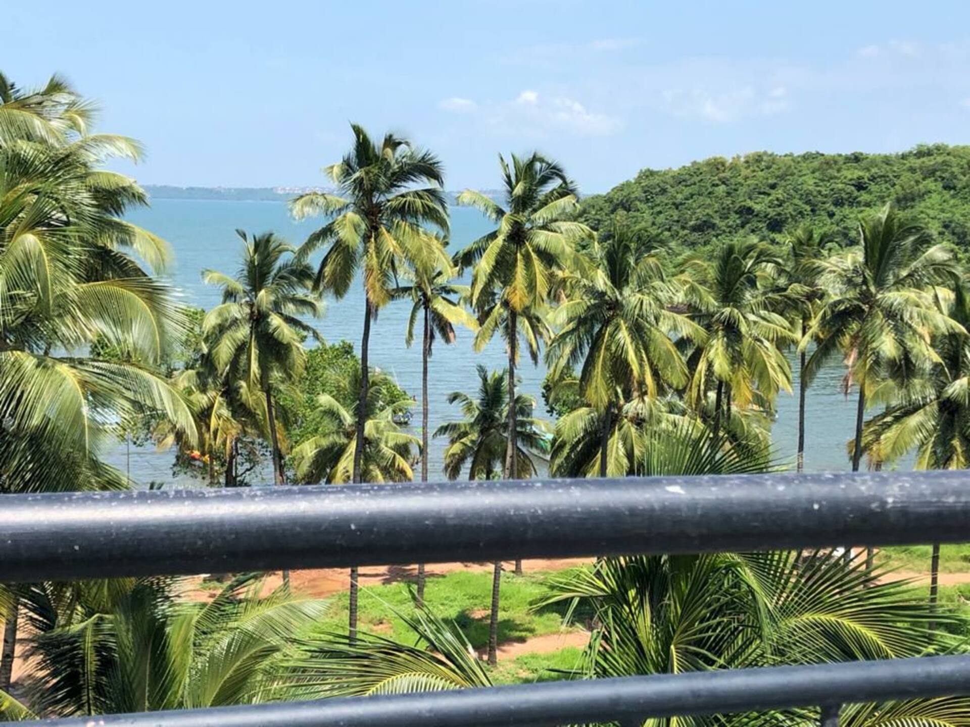 Casa De Vasco Sea Facing 2BHK -3 Mins From Airport