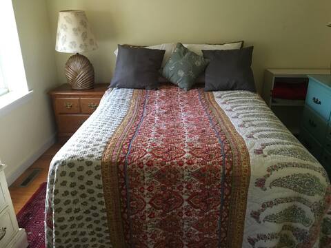 Super Room in Fabulous, Historic Location!