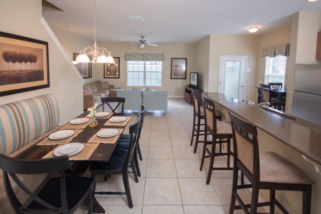 Dining Room & Kitchen Area