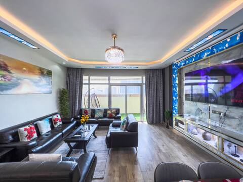 luxurious two bedroom apartment