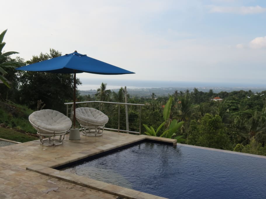 View accross the Infinity Pool