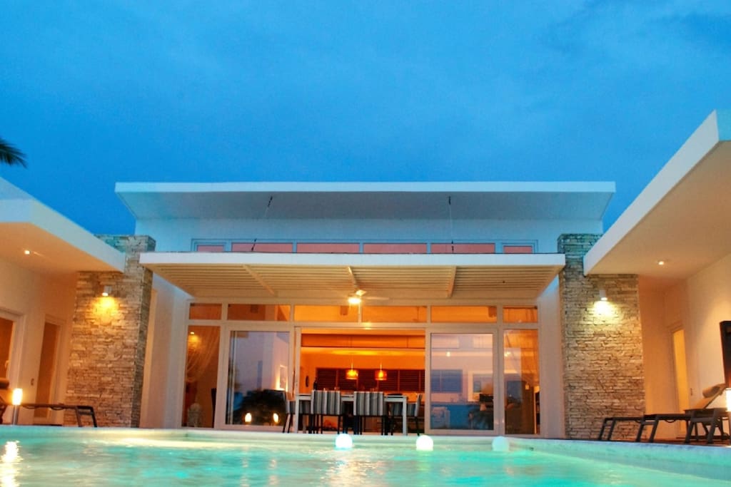 Tropical Lotus Villa