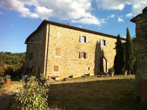 A beautiful home from home in the Tuscan hills.