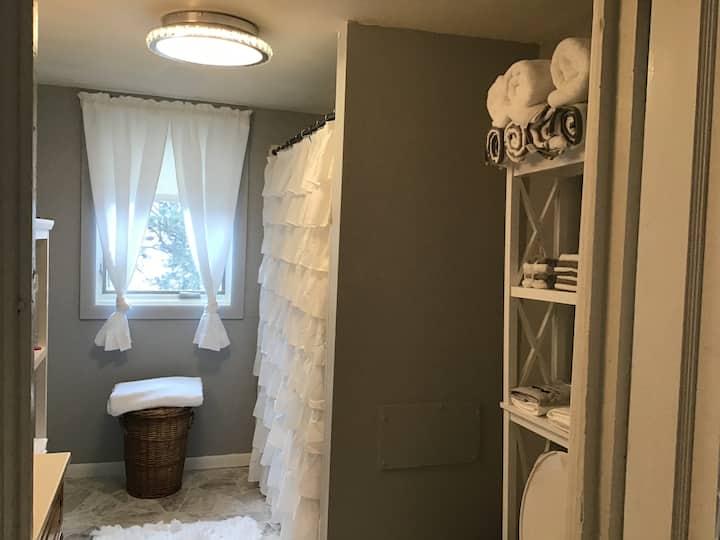 Top 10 Airbnb Vacation Rentals In Deadwood, South Dakota Updated 2024