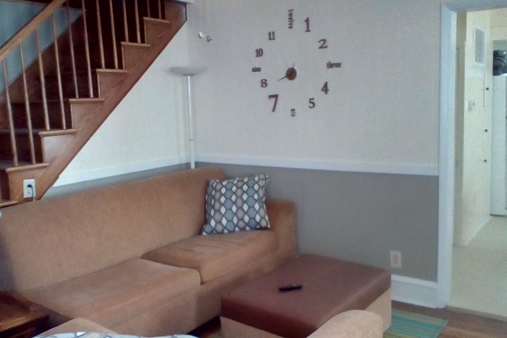 Living room pic 2