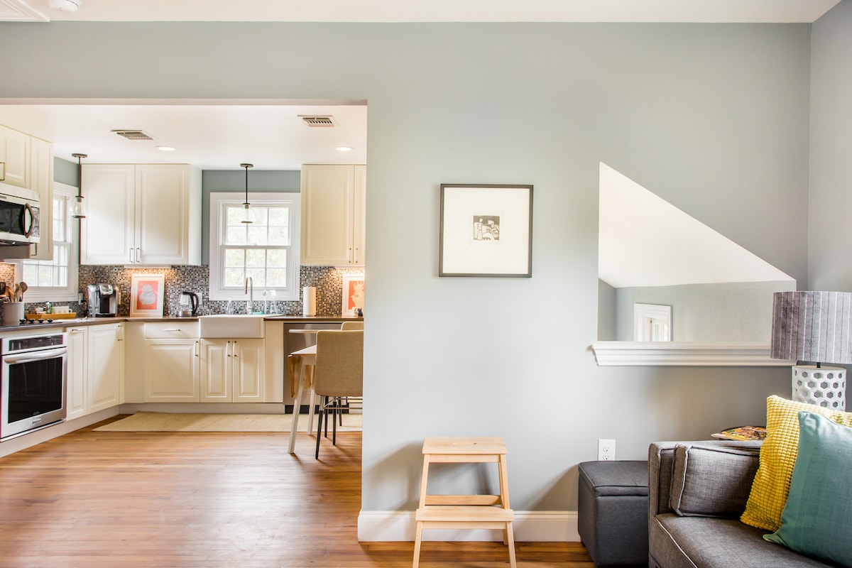 Central Austin Craftsman in Historic Neighborhood
