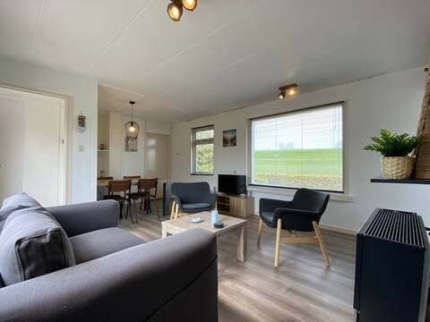 Top performing Airbnb: Cozy house a stone's throw from Grevelingenmeer in Wijk 01 Brouwershaven
