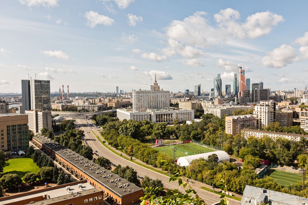 Вид из окон на Москву. What a great view!)