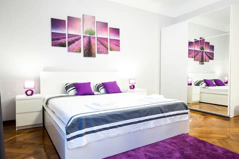 Successful Airbnb property: Bright & spacious XL flat-SECONDS from Main Square in Gornji Grad Medveščak