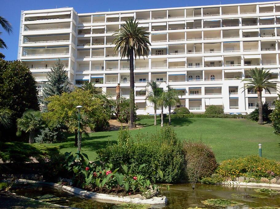 Le parc historique et classé du Gallia, ancien Palace et Casino des Fleurs de Cannes.