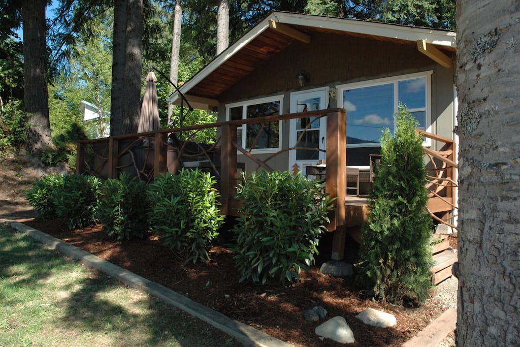 Front deck with hot tub and seating area