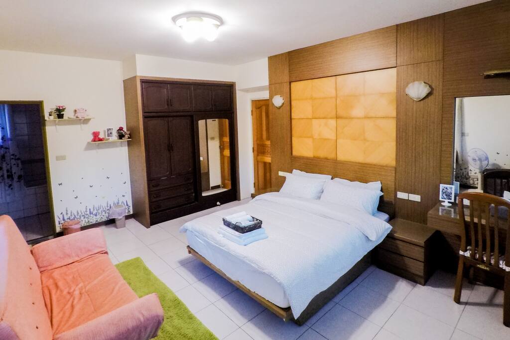 薰衣草房 Room1 獨立衛浴,可加床至四人房