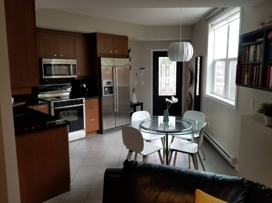 Kitchen & Area.