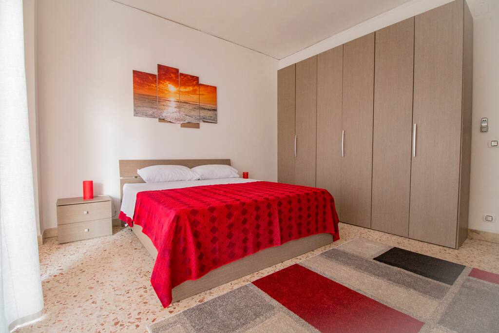 Room with direct access to the terrace