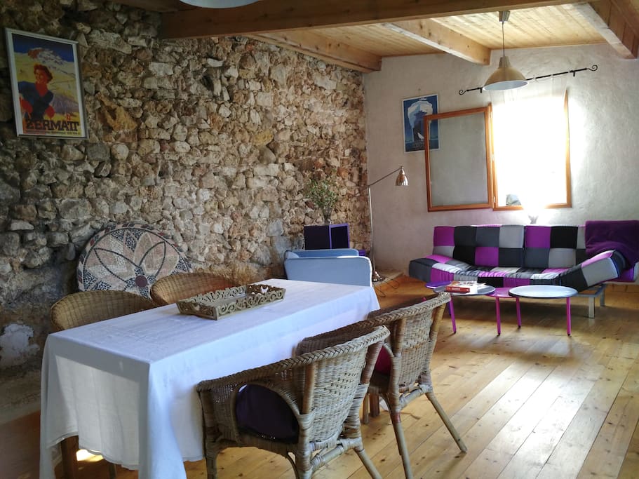 Salon en rez de jardin au frais