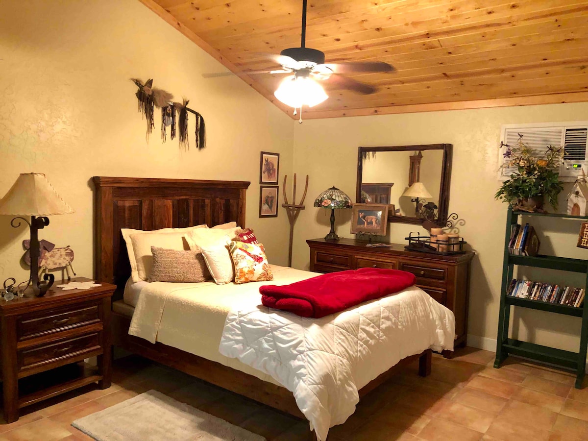 Successful Airbnb property: Penny's Bunkhouse, Horses, Views & Trails in Apache Junction