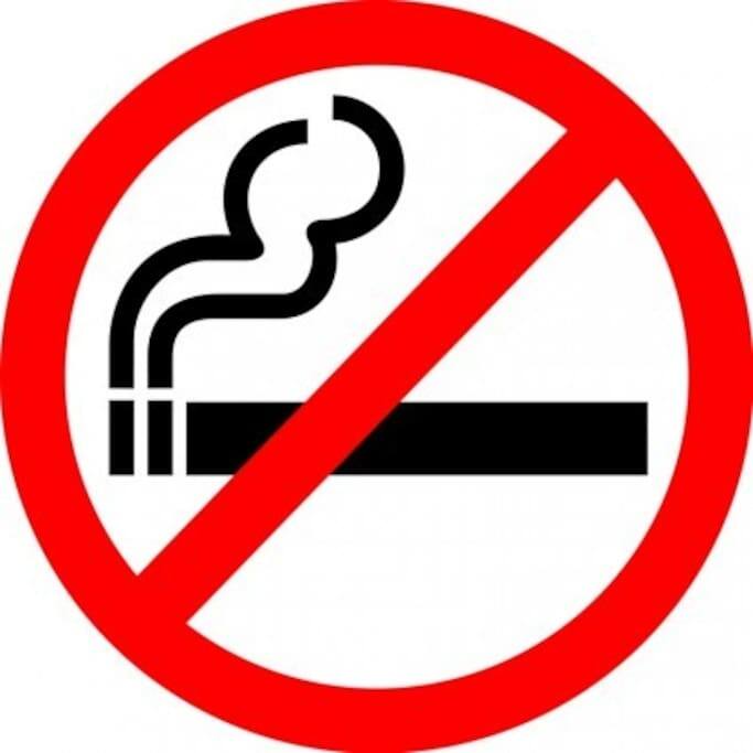 NO SMOKING FLAT / APARTAMENTO LIBRE DE HUMO. 150 € DE PENALIZACION