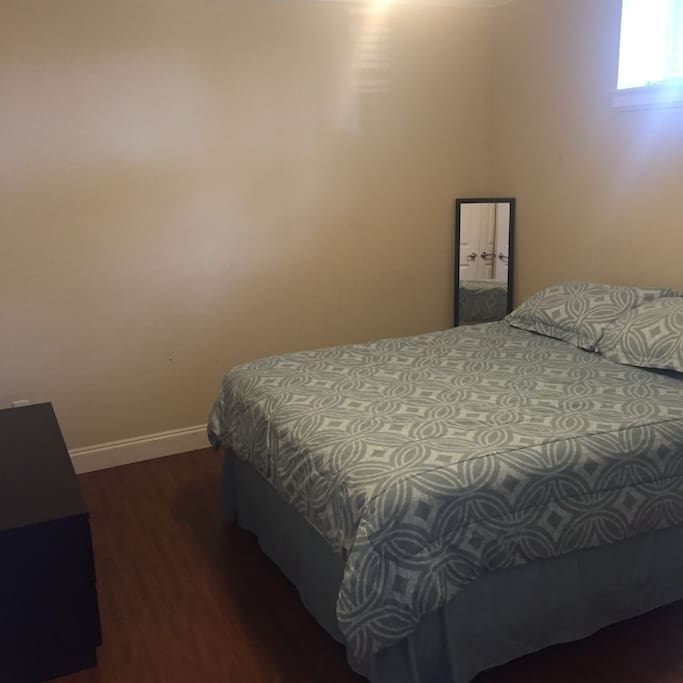 Bedroom 2 with queen size bed