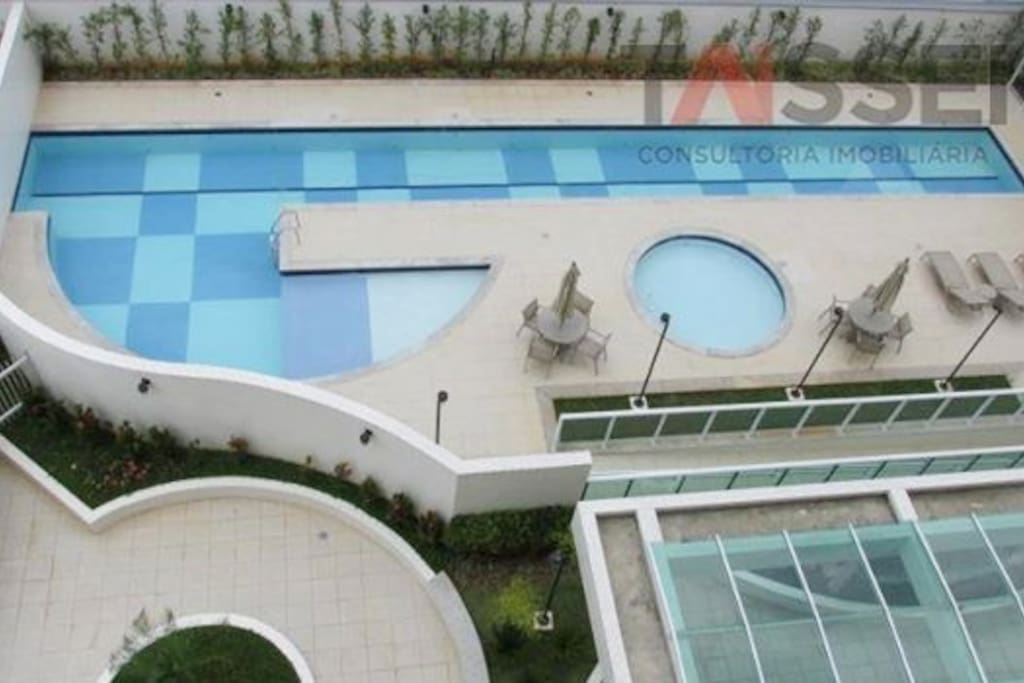 Visão aérea da piscina