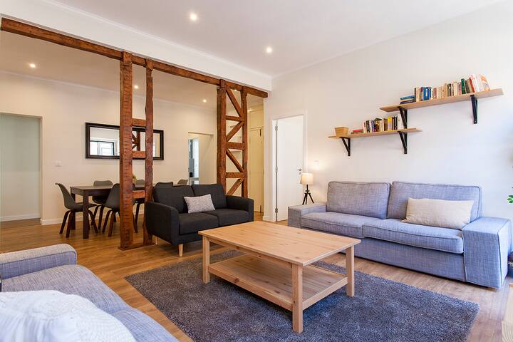 Central Downtown 4D up to 17guests by Central Hill gallery image 4