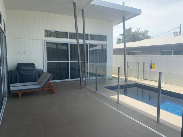 Luxury beach house gallery image 4