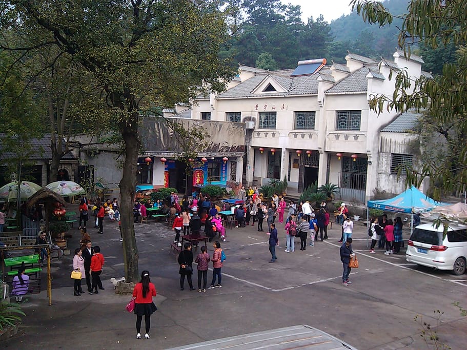 企业聚会现场