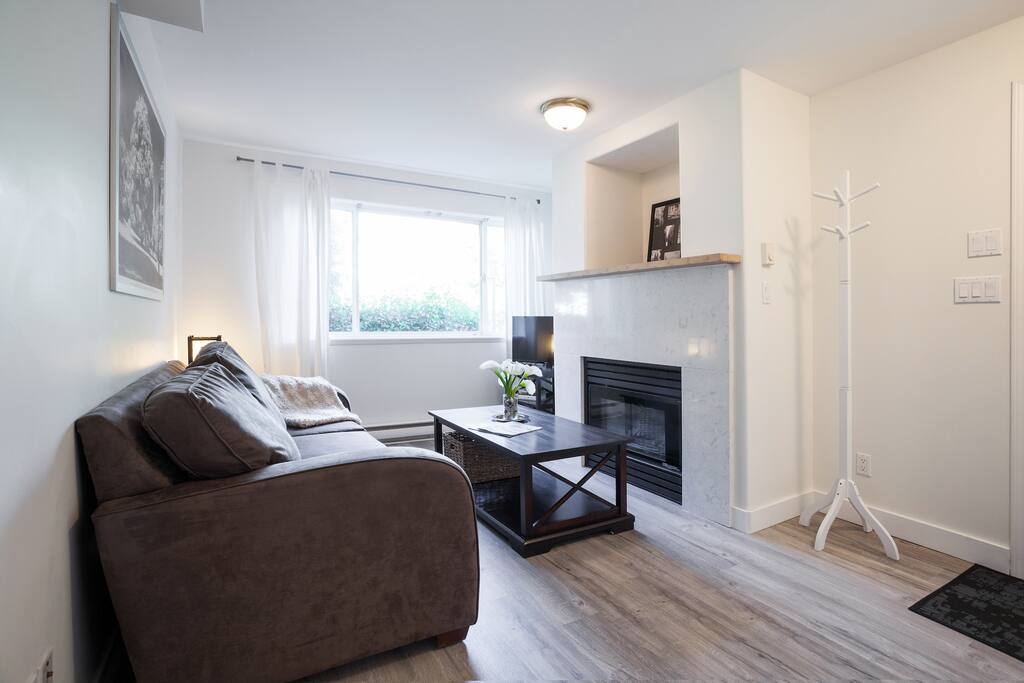 Living room with gas fireplace