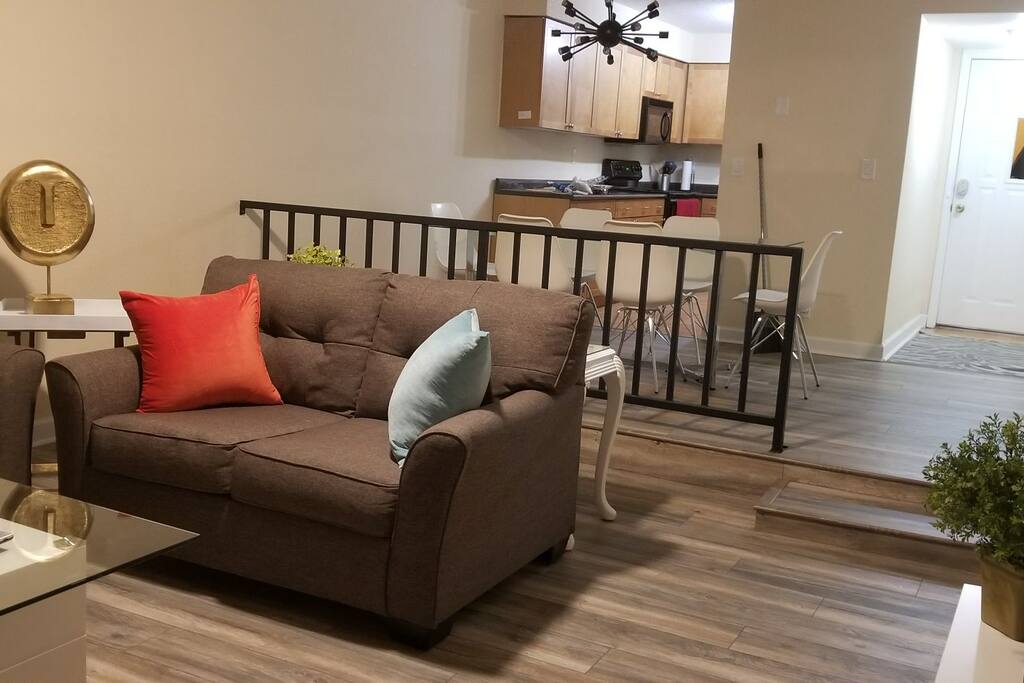 Living/dining area (still being painted)