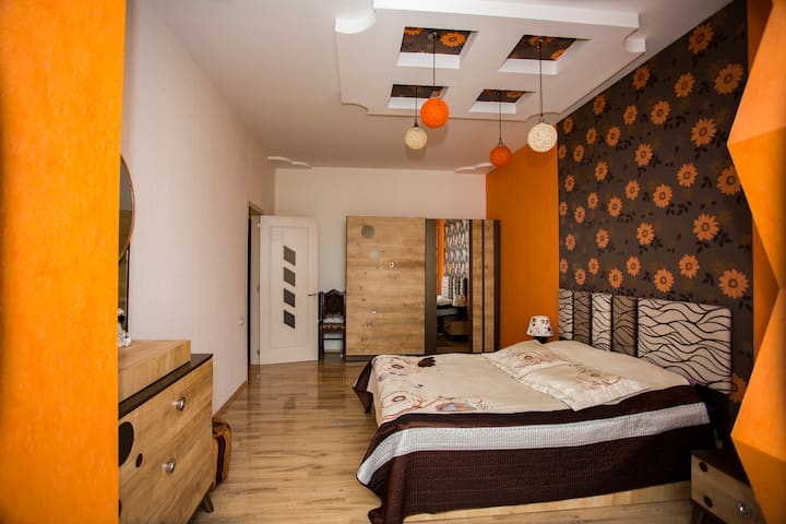 غرفة النوم 2