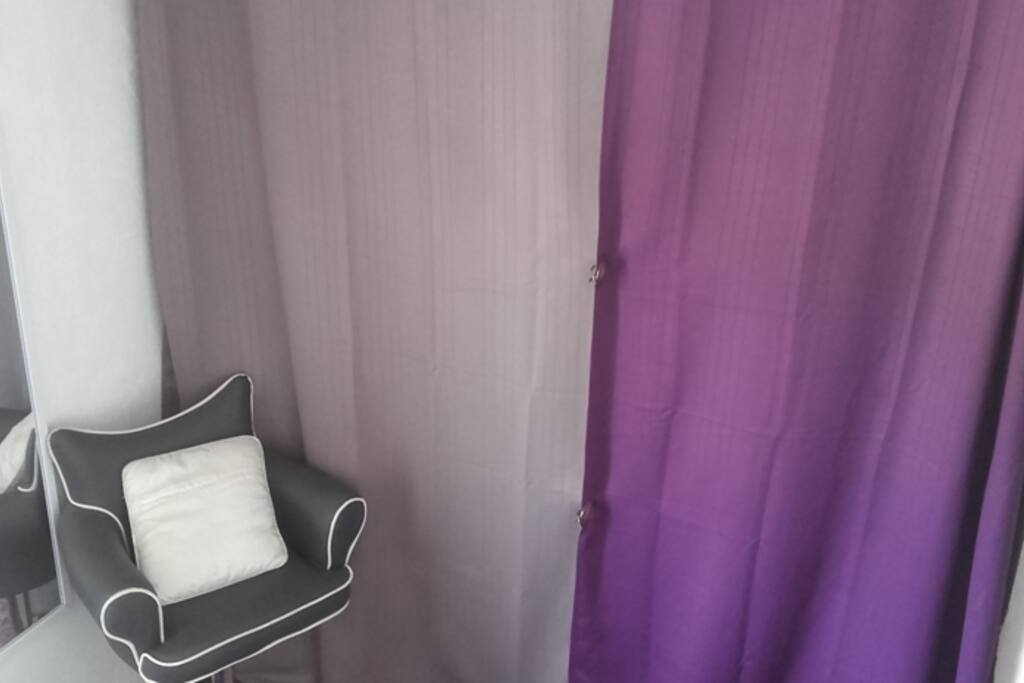 Chambre espace placard