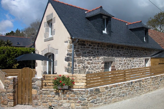 Annonce Airbnb populaire: Walking distance to the beach. Great 3* comfort, Private sauna à Crozon