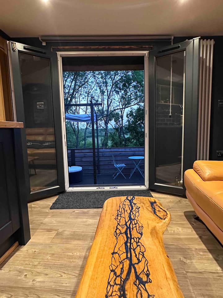 Cosy Cabin, Outdoor Bath, Very Private Open Views. - Sandbanks