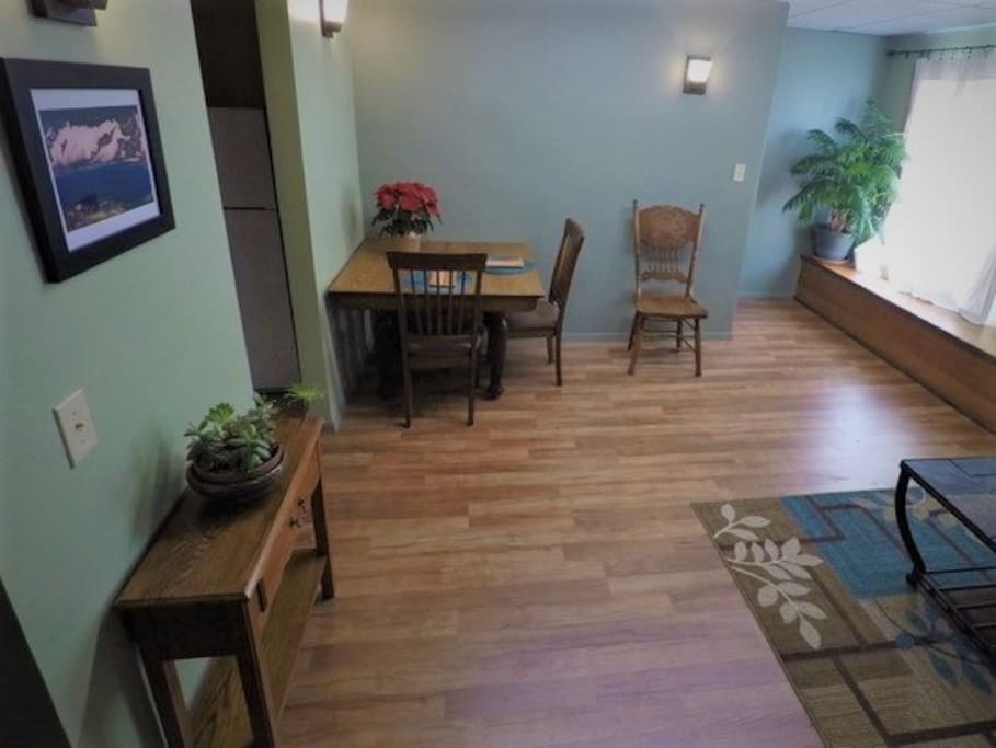 Versatile dining area